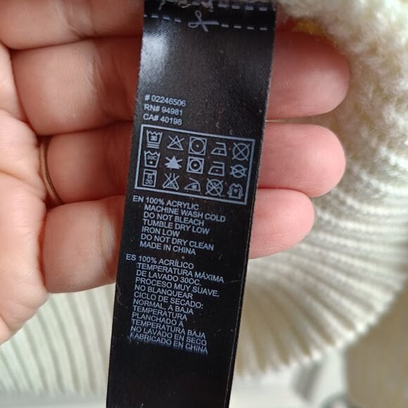 XL🔴Forever 21 Men's White and Burgundy Jumper Sweater - Picture 8 of 8